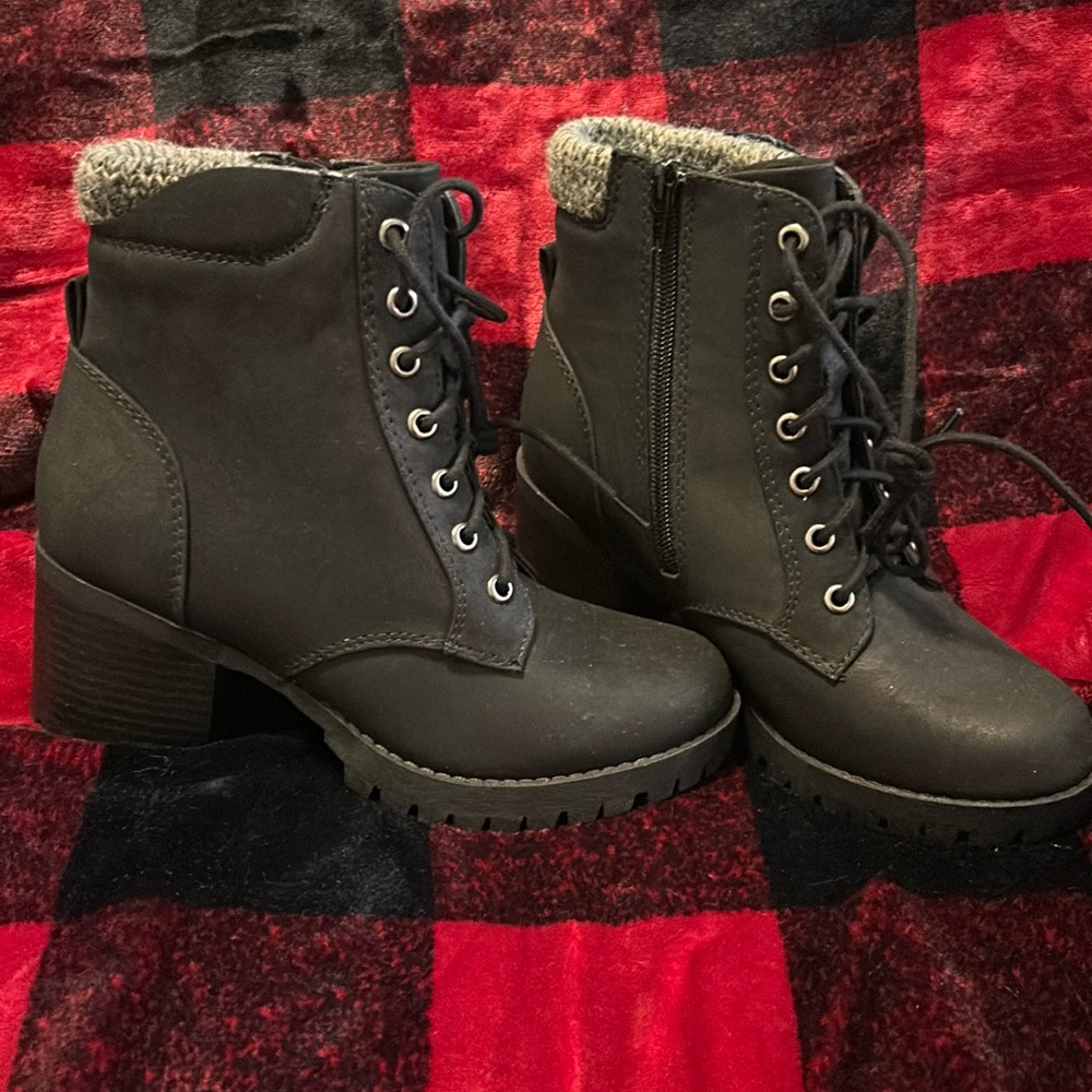 Soda Women Chunky High Heel Combat Army Riding Boot Booties Lug Black Size 7